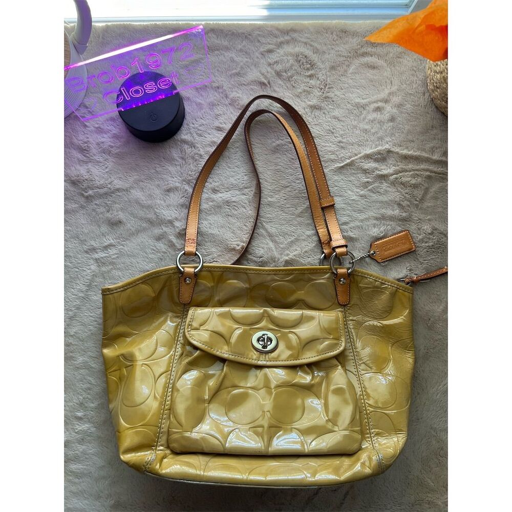 Coach Leah Yellow Shoulder Bag Signature Embossed Design Women's Handbag